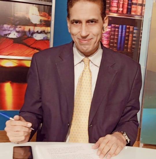 الإعلامى خالد عبد الوهاب على